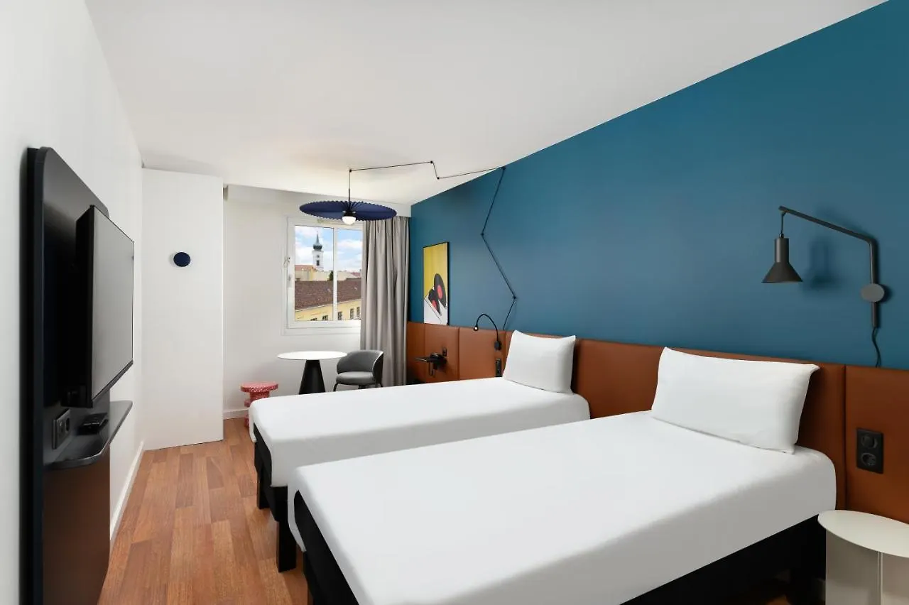 Ibis Budapest Centrum 3*,