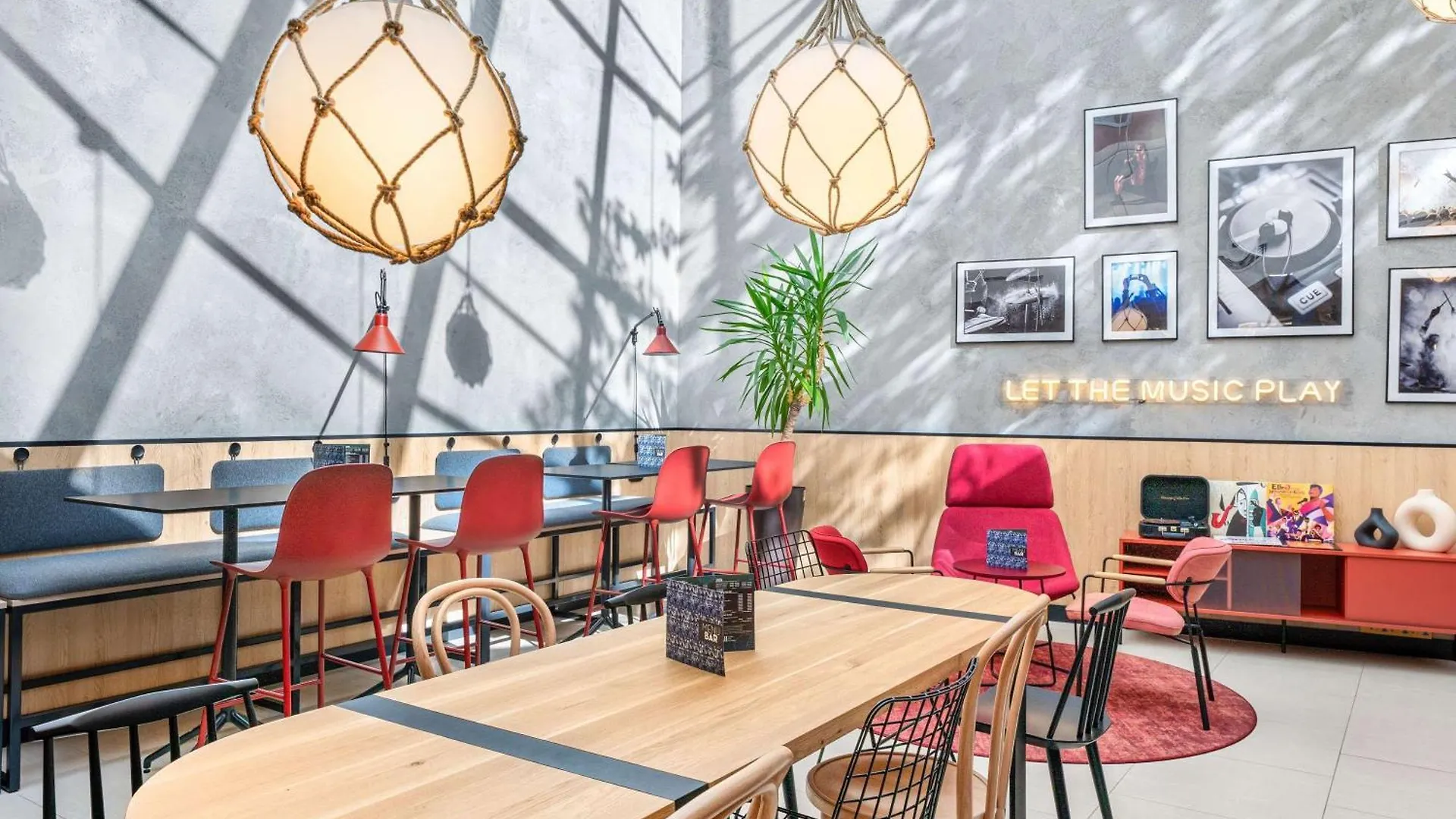 Ibis Budapest Centrum 3*,  Hungria